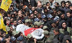 ’Israel’ Martyrs Palestinian in WB, New Detainee Dies behind Bars
