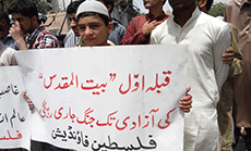 Wide Protests in Pakistan over ’Israeli’ Violations to Al-Aqsa