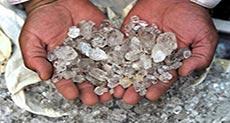 Gem Collector Sells off Britain’s Biggest Hoard