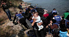 EU under Pressure to Agree Binding Refugee Quotas as Ministers Meet

