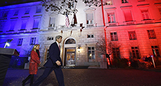 Kerry in Paris: World Must Hit ’ISIS’ at Core

