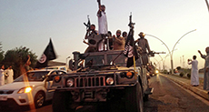US Presidential Candidates Exploit Voter Fear over ’ISIS’

