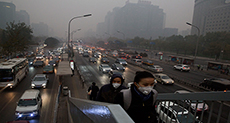 Over 1,000 Beijing Factories Shut Down for Polluting Environment
