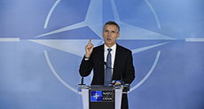 NATO Ships to Cooperate With Greece, Turkey in Curbing Illegal Migration

