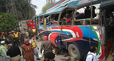 Peshawar Bomb Kills At Least 16 on Bus for Pakistani Government Officials
