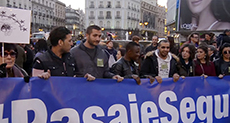 Thousands Protest in Spain against EU-Turkey Refugee Deal
