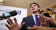 Spanish Industry Minister Resigns after Panama Papers Revelations
