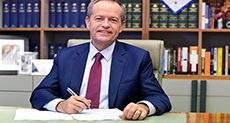 Australia Opposition Leader Calls for PM Resignation