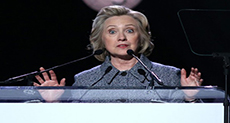 US 2016 Presidential Elections: Clinton Claims Russia Hacked Emails to Boost Trump
