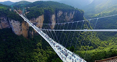 China Opens World’s Highest, Longest Glass Bridge
