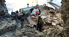 14 Dead as 6.2 Quake Devastates Towns in Central Italy 