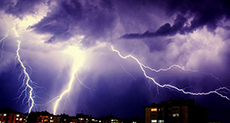 World Record 199-Mile-Long Lightning Bolt!
