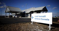 Canada Immigration Website Crashes amid Strong Trump Lead
