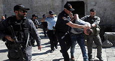 ’Israeli’ Forces Raid Houses, Detain 10 Palestinians