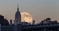 Skywatchers to Catch a Glimpse of Supermoon in 70 Years