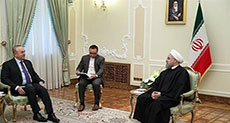 Turkish FM Visits Iran, Meets President
