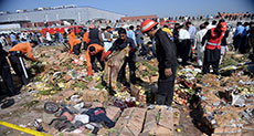 Bomb at Pakistan’s Market Martyrs at Least 21 