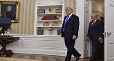 Trump’s Team Meet in the Dark as They Can’t Find Right WH Light Switch