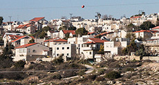 «Israeli» MPs Vote to Legalize 4,000 Settler Units in WB