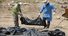 Mass Graves Found in Western Iraq 
