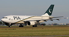 Pakistani Plane Flew with Extra Passengers Standing in Aisle