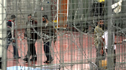 Palestinian Prisoners Threaten Hunger Strike