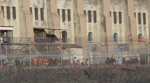 Bahrain Crackdown: Rights Groups Urge Manama to End Degrading Treatment of Prisoners 