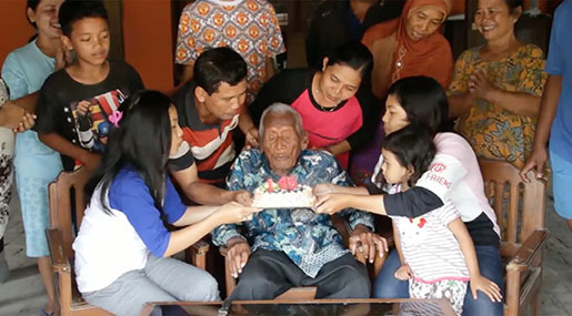 World’s Oldest Man Dies in Indonesia ‘Aged 146’