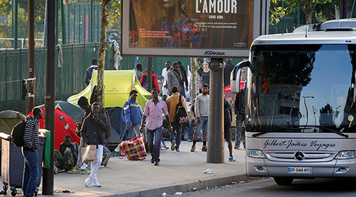 France Police Evicts 2,500 Migrants from Paris Makeshift Camp