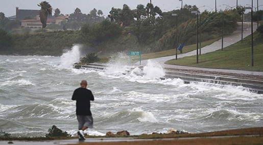 Hurricane Harvey Barrels Toward Texas as Category 4 Storm