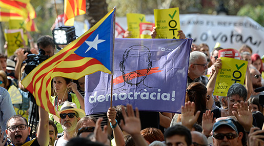 Thousands Protest Arrests by Spain Over Catalonia Vote