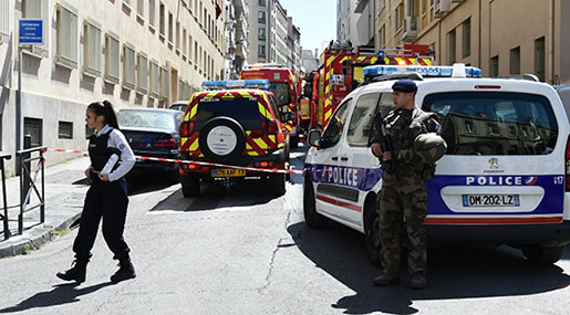 France Foils Plot to Attack Politicians, Mosques: 10 Suspects Arrested