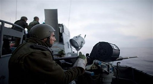’Israeli’ Occupation Forces Shoot, Injure Palestinian Teen Sailing off Gaza Coast