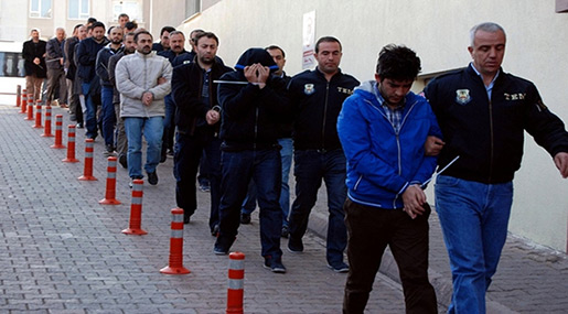 Turkish Police to Arrest 333 Soldiers over Gulen Links