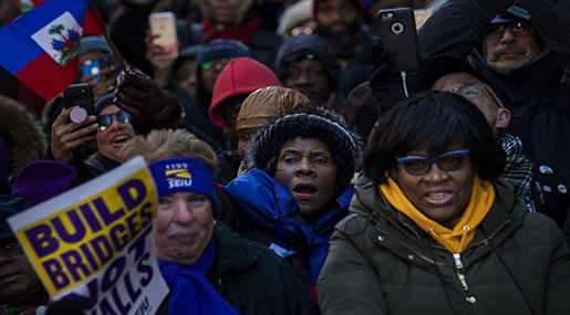 US: Hundreds Converge on Times Square to Protest Racism, Trump
