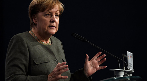 Merkel Optimistic About Successful, Swift Coalition Talks with SPD
