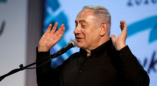 «Israeli» Court Rejects Petition to Silence Outcry on Netanyahu Corruption Probes