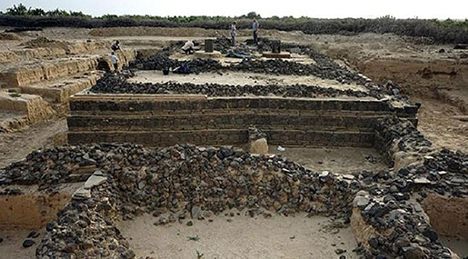 Archeologists Digging Up Ancient African City Shrouded in Mystery