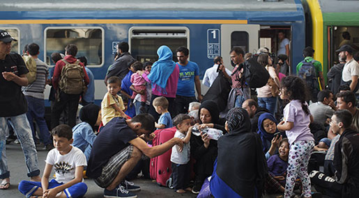 100s of Syrian Refugees Set to Leave Lebanon, Return Home