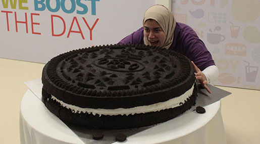 An Oreo Biscuit Weighing 73 Kg Has Been Made