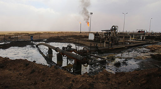Syria Accuses US Coalition of Deliberately Destroying its Oil Wells