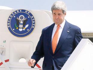 John Kerry Flies to Tel Aviv Despite FAA Ban