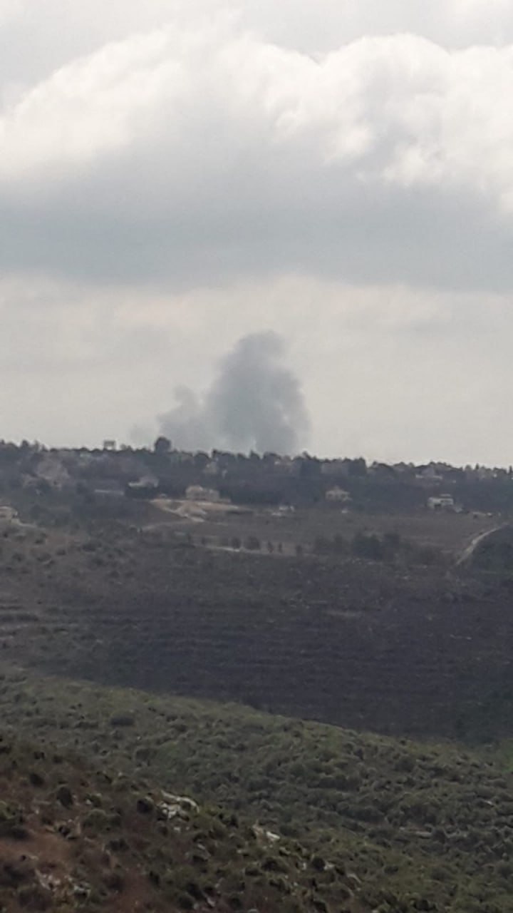 “Israeli” warplanes raid a house in Dhayra, South Lebanon. 