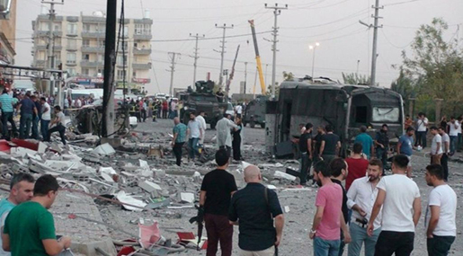 Twin PKK Bomb Attacks Kill Eight in Southeast Turkey Twin PKK Bomb Attacks Kill Eight in Southeast Turkey