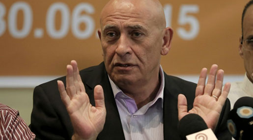 ’Israel’ Probes Arab Lawmaker over Smuggling Phones for Palestinian Prisoners