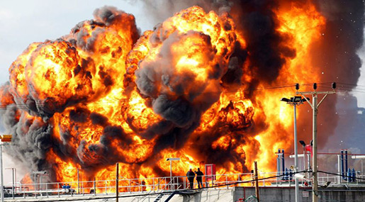 Large Fire Breaks Out in Haifa Oil Refineries