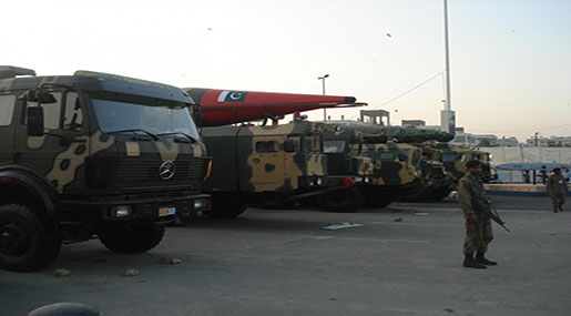 Pakistan Issues Nuclear Warning to "Israel" over Fake News Story