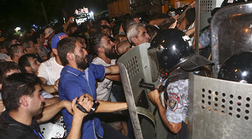 60 Injured in Protester Dispersion at Yerevan's Captured Police Station
