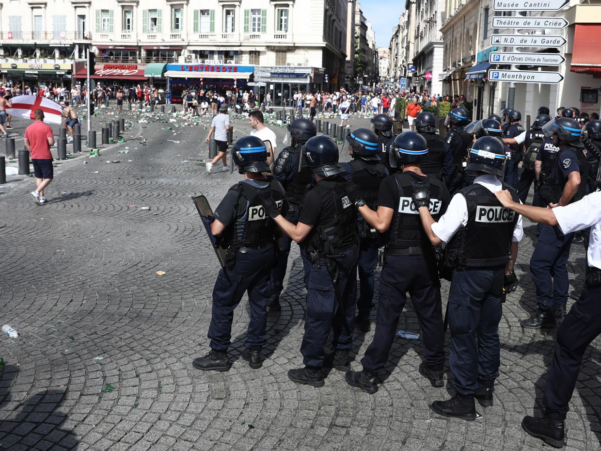 Euro2016: Paris Witnesses Violence, Police Arrests, Hurts Protesters