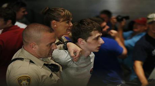 UK Man Arrested at Rally Planned to Kill Trump

